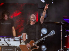 Dave Grohl sul palco degli I-Days Milano 2026 all'Ippodromo SNAI La Maura